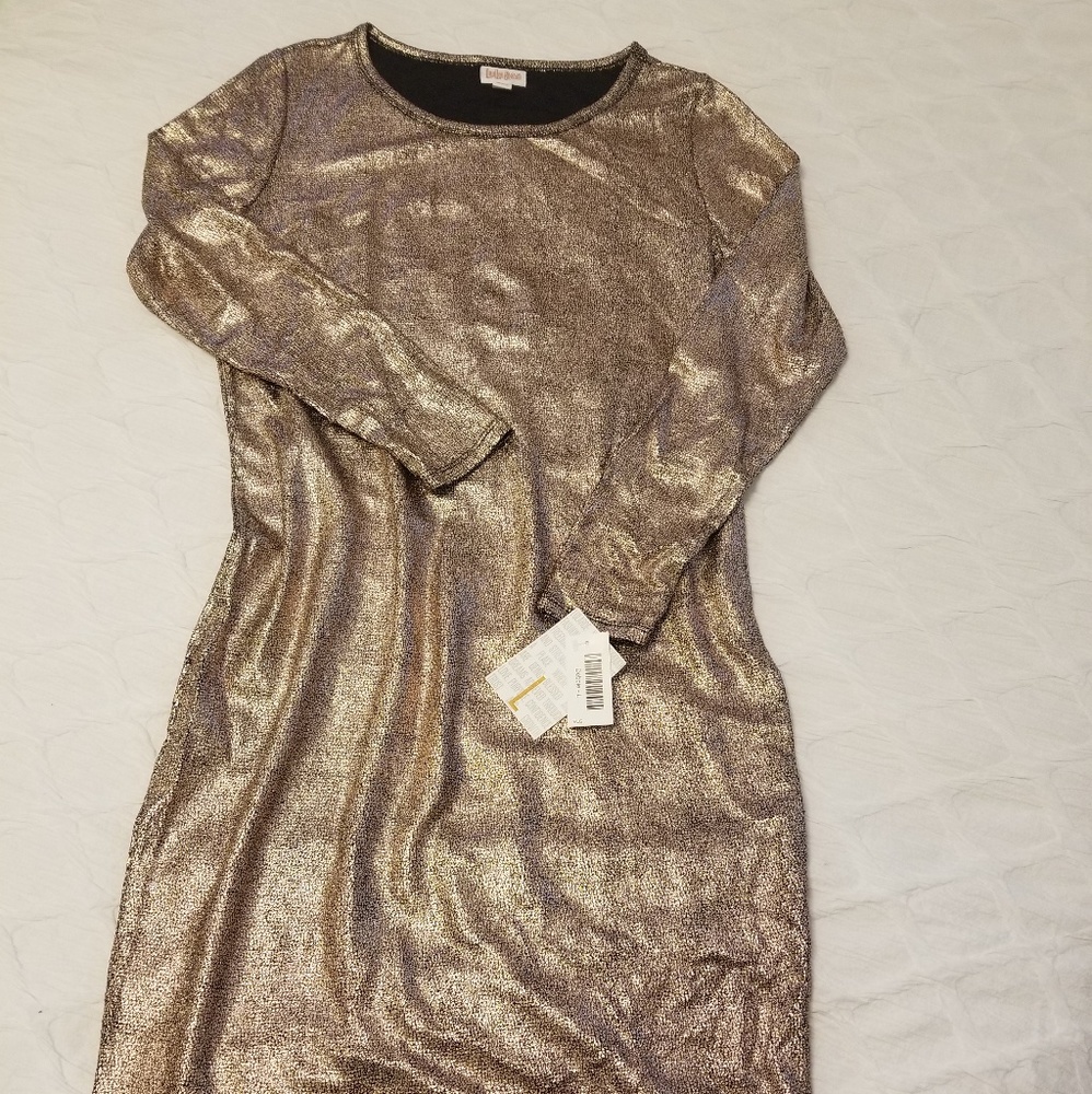 Elegant Lularoe Debbie